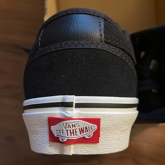 Vans Chukka Low Skate Shoes - Picture 5 of 7